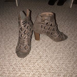 Beautiful brown heels